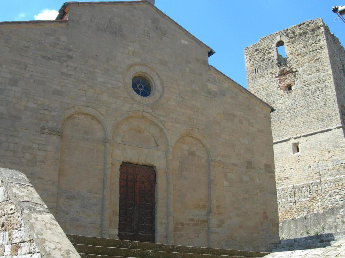 Belvilla By Oyo Bellavista Montecastelli Pisano Luaran gambar